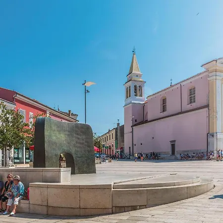 Amazing Apartment In Porec With Wifi Apartman