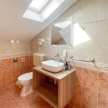 Amazing Apartment In Porec With Wifi Apartman Porec